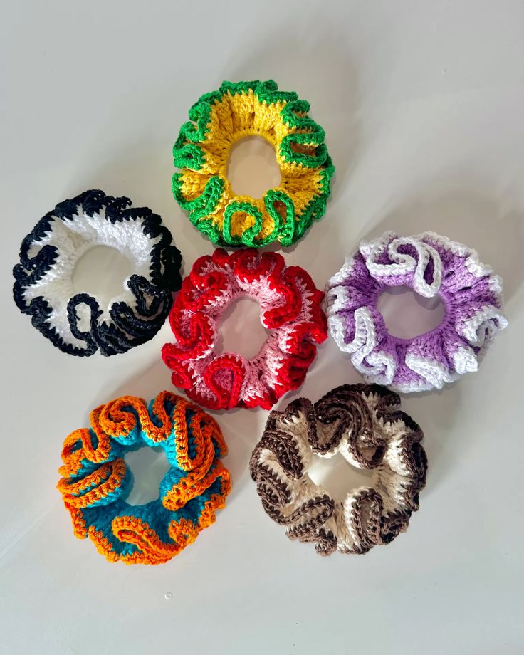 Taller de Scrunchies a Crochet — Perfecto para Principiantes ✨
