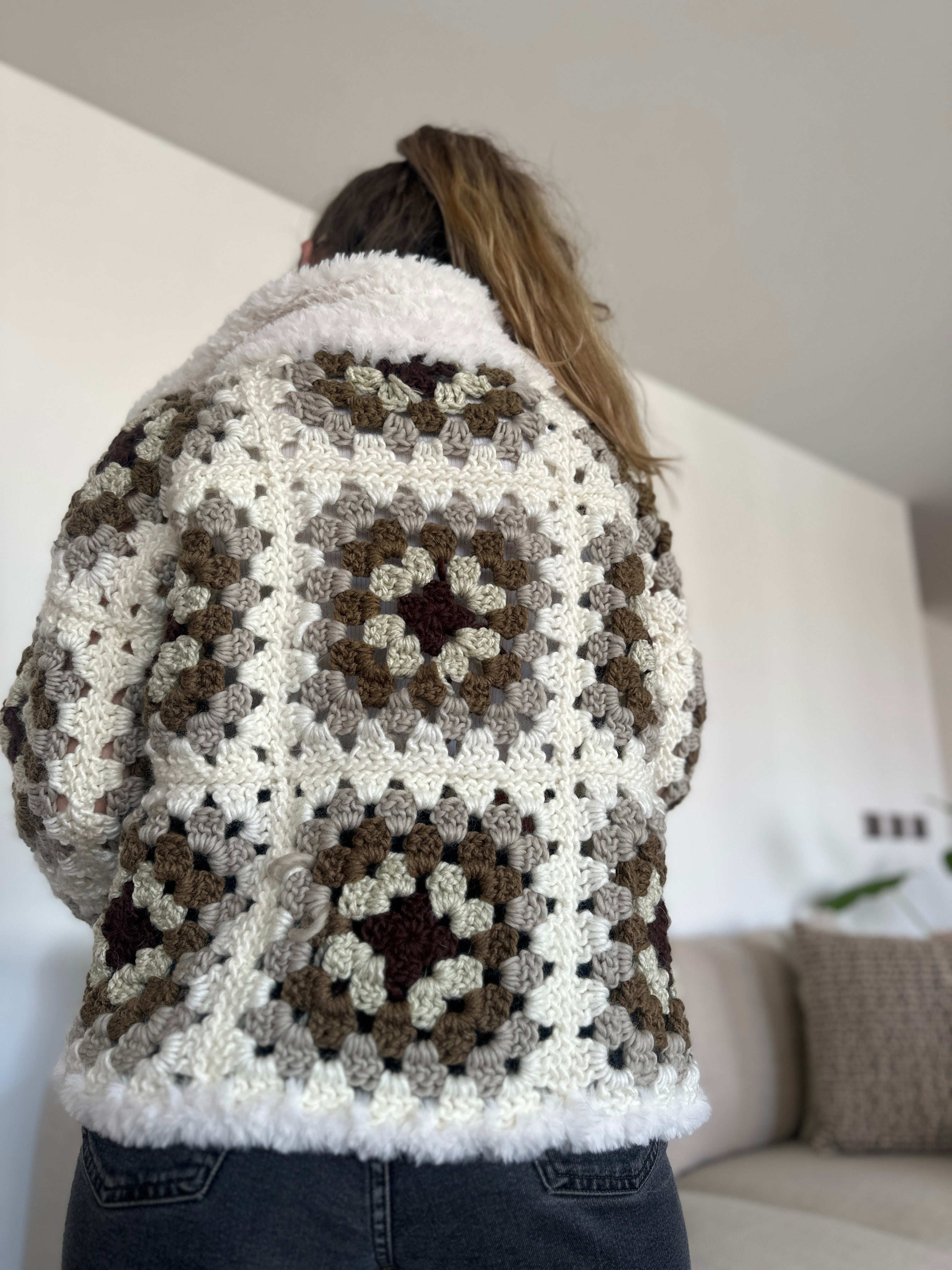 Nubecita Granny Square Tierra